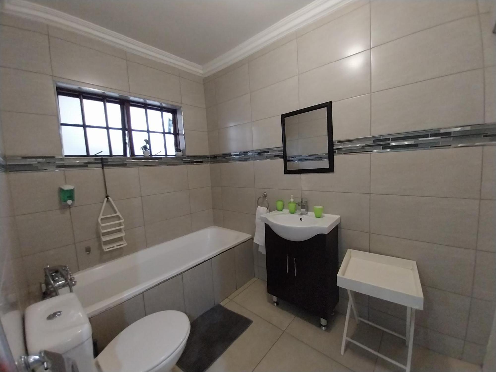 The Grand Orchid Guesthouse 다반 외부 사진