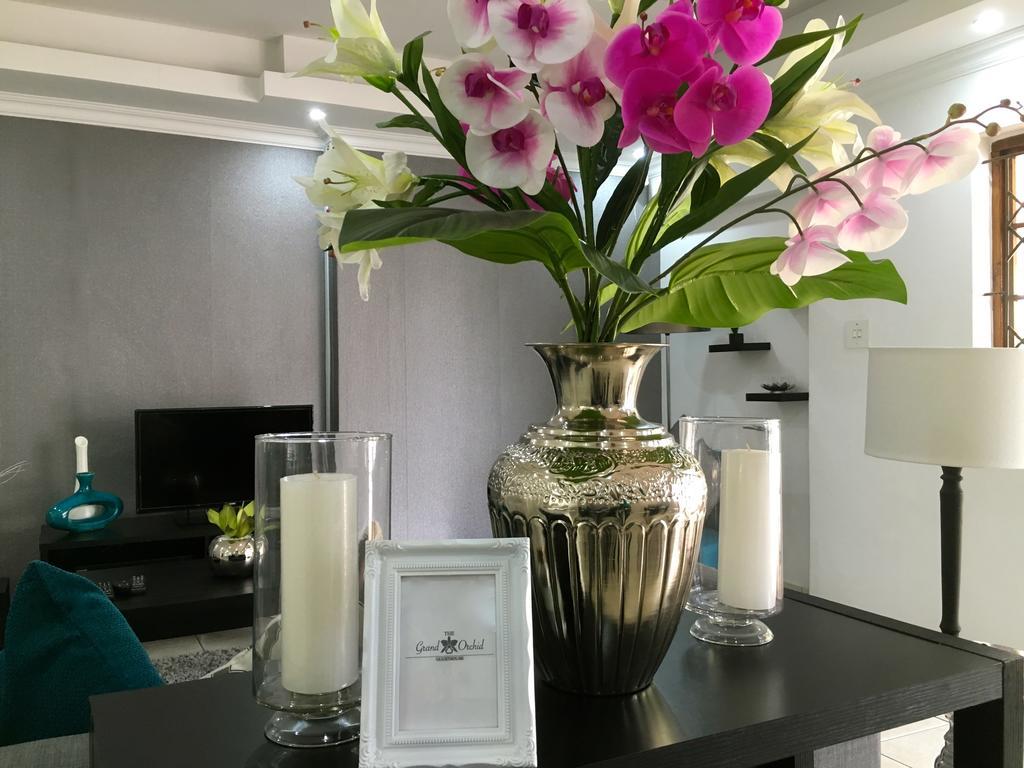 The Grand Orchid Guesthouse 다반 외부 사진